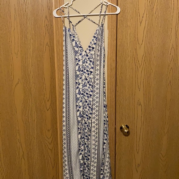 Swift & Shore Blue & White Midi Dress - Picture 4 of 8